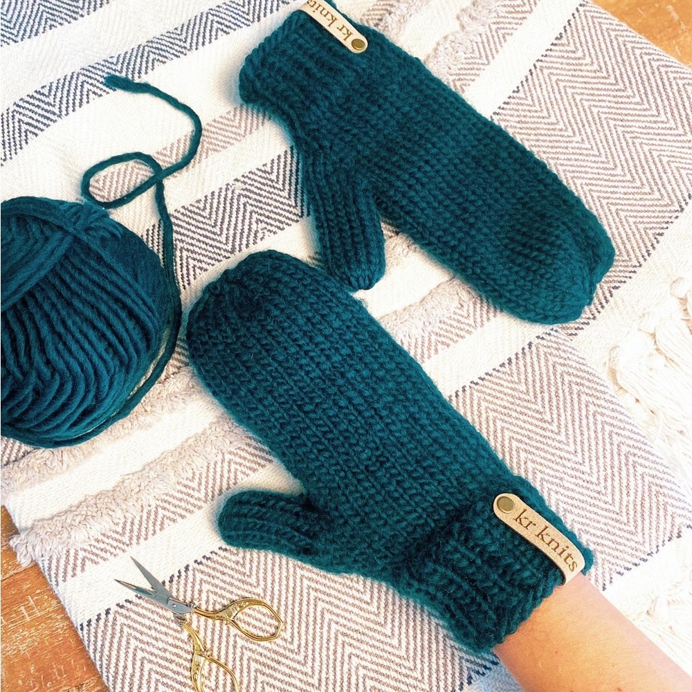 The Hand-Knit Maine Mitten